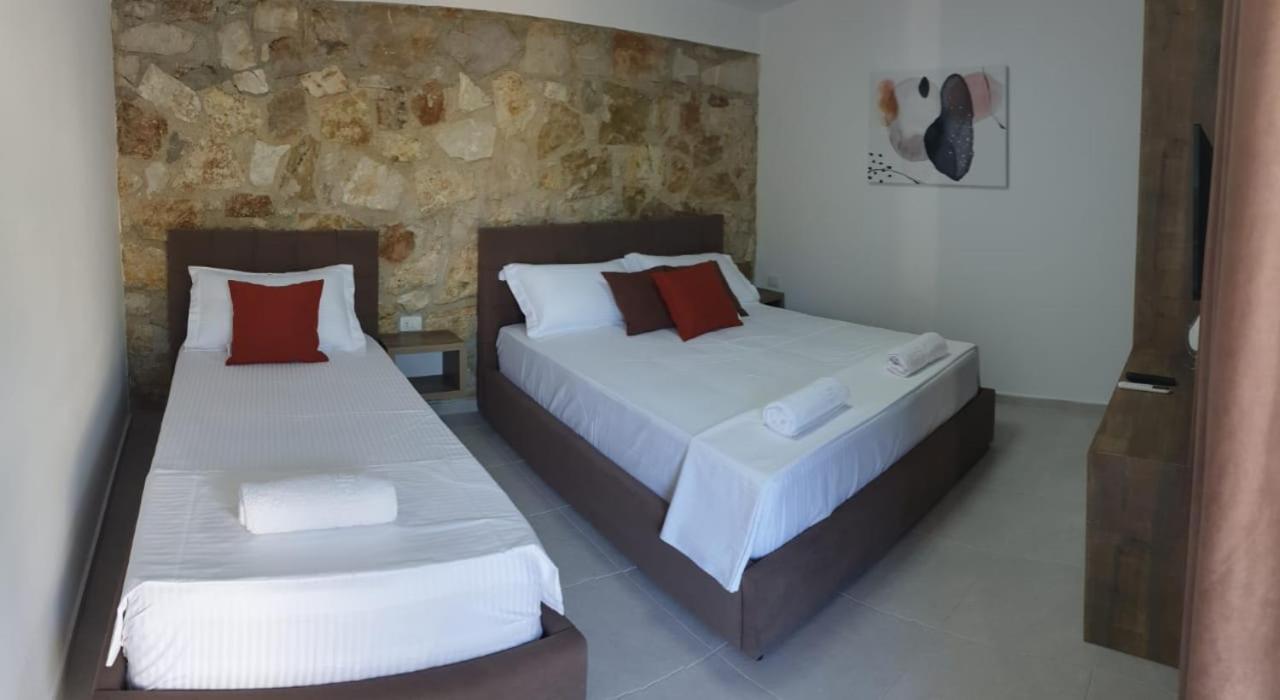 Hotel Mezzanine Bay Himarë Exteriér fotografie