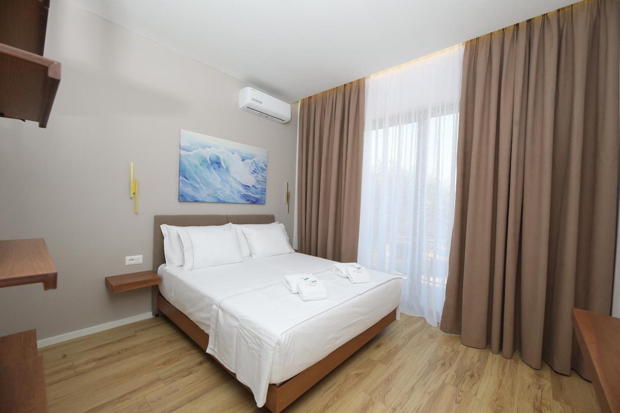 Hotel Mezzanine Bay Himarë Exteriér fotografie