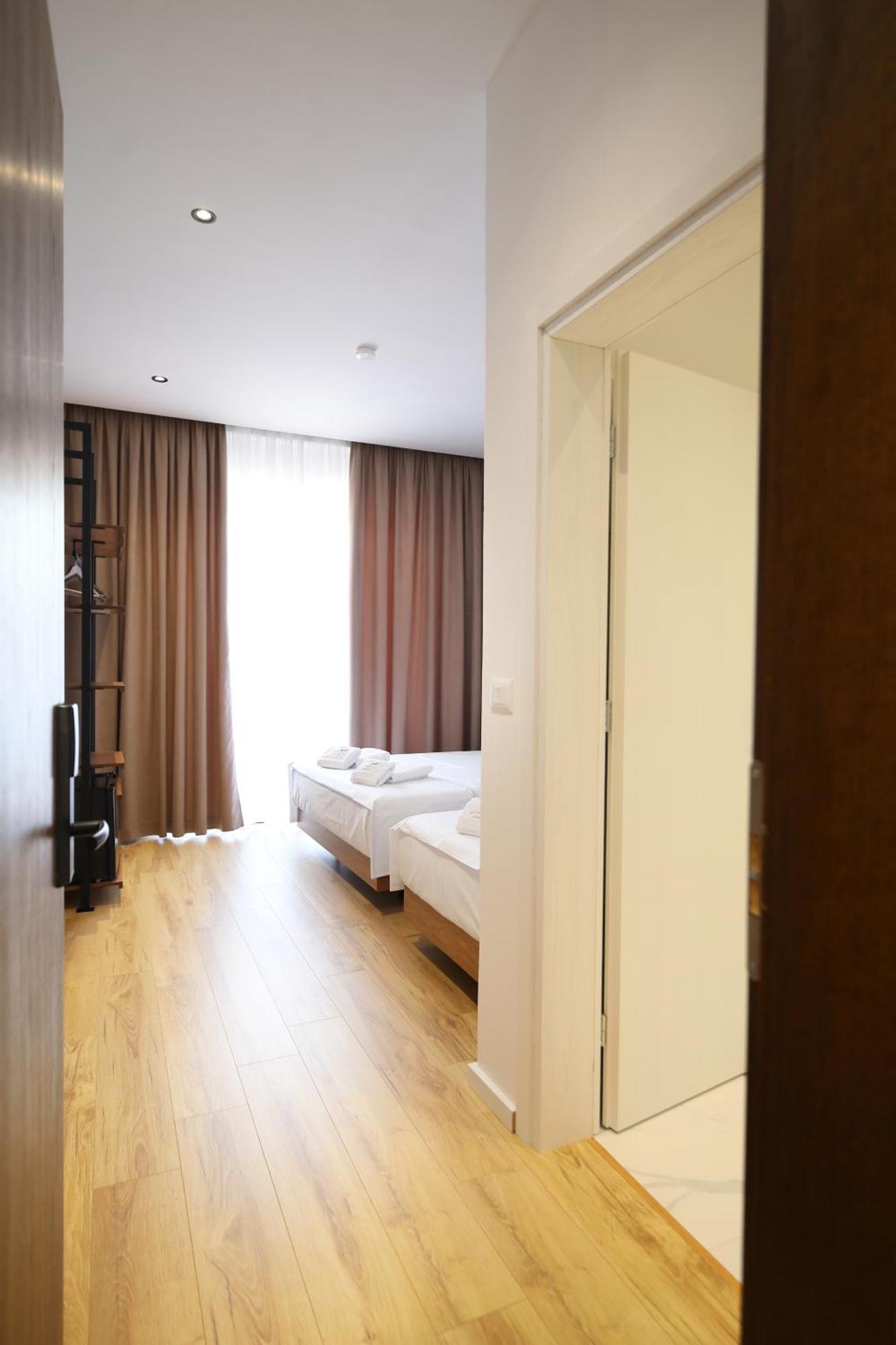Hotel Mezzanine Bay Himarë Exteriér fotografie